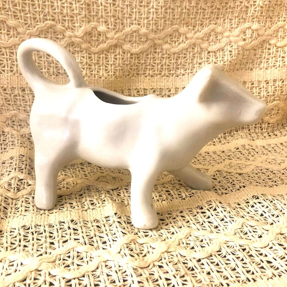 Ceramic Cow Creamer  - White With Tail Handle